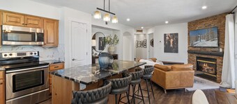 Fox Bay B103 | Lake & Mountain Views + Firepit Near Deer Valley