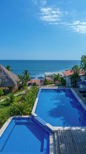 Pool - LAOLA SURF RESIDENCE (El Sunzal)