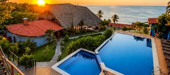 LAOLA SURF RESIDENCE