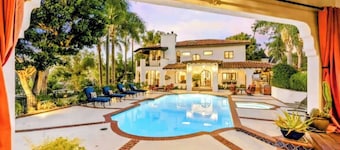 Spanish Hacienda Retreat With Pool And Guest House