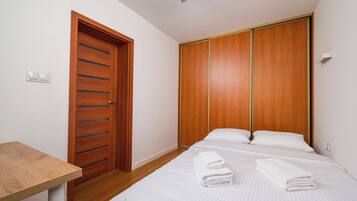 2 Schlafzimmer, Bügeleisen/Bügelbrett, WLAN, Bettwäsche