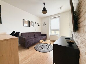 Living area - Street Art Loft Apartment (Wrocław)