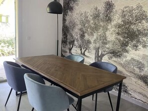 Dining - VILLA MONTE CASSINO - private pool and all-inclusive package (TANNERON)