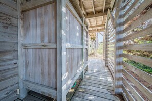 Property grounds - Fins - Duck Oceanfront with Private Beach Walk, Shipswatch Views & Kayak (Duck)