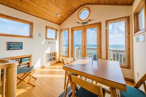 Dining - Fins - Duck, Bayberry Bluffs, Oceanfront, Private Walk to Beach, Panoramic Ocean Views, Kayak (Duck)