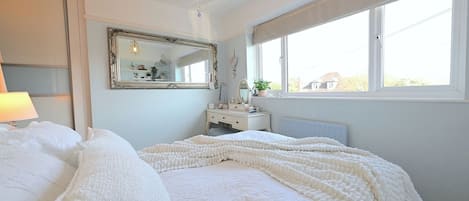 3 Schlafzimmer, Bügeleisen/Bügelbrett, WLAN, Bettwäsche