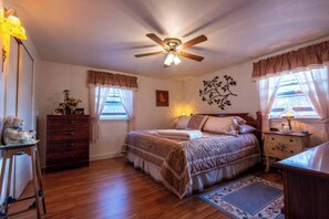 3 bedrooms, WiFi, bed sheets