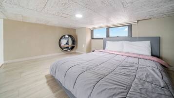 Phòng cơ bản, 1 phòng ngủ (204 (Ocean View, Pet-Friendly)) | 1 phòng ngủ, truy cập Internet không dây miễn phí