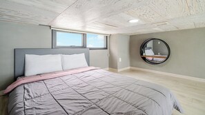 Chambre, 1 chambre (201 (Ocean View, Pet-Friendly))