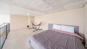 Camera Basic, 2 camere da letto (102 (Ocean View, Pet-Friendly)) | 1 camera, Wi-Fi gratuito