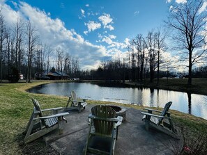 Property grounds - DollyBrook Resort  - 9 Cottages - Room for 50 Guests (Fennville)