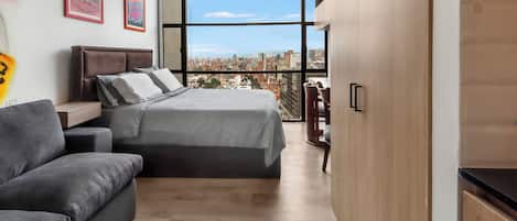 1 chambre, fer et planche à repasser, accès Internet, draps fournis