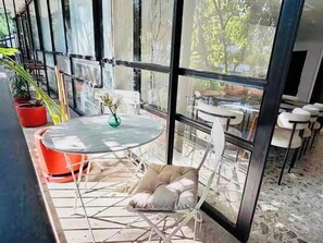 Outdoor dining - 4BR apartment | Private Balcony · Near Masaryk (Mexico City)