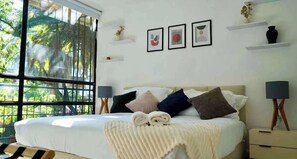 4 bedrooms, iron/ironing board, travel cot, WiFi - 4BR apartment | Private Balcony · Near Masaryk (Mexico City)