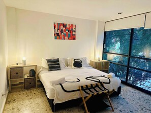 4 Schlafzimmer, Bügeleisen/Bügelbrett, Reisekinderbett, WLAN