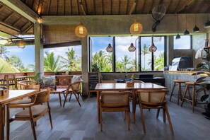 Dining - Bali View Ubud by Betterplace (Ubud)