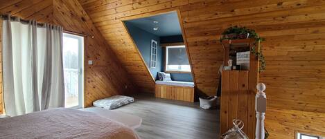 3 bedrooms, internet, bed sheets