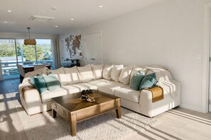 Living area - Lake Maraetai Escape with hot tub and outdoor living (Mangakino)