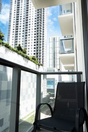 Property grounds - NEW! Modern Apartment in Downtown | CP Collection (Miami)
