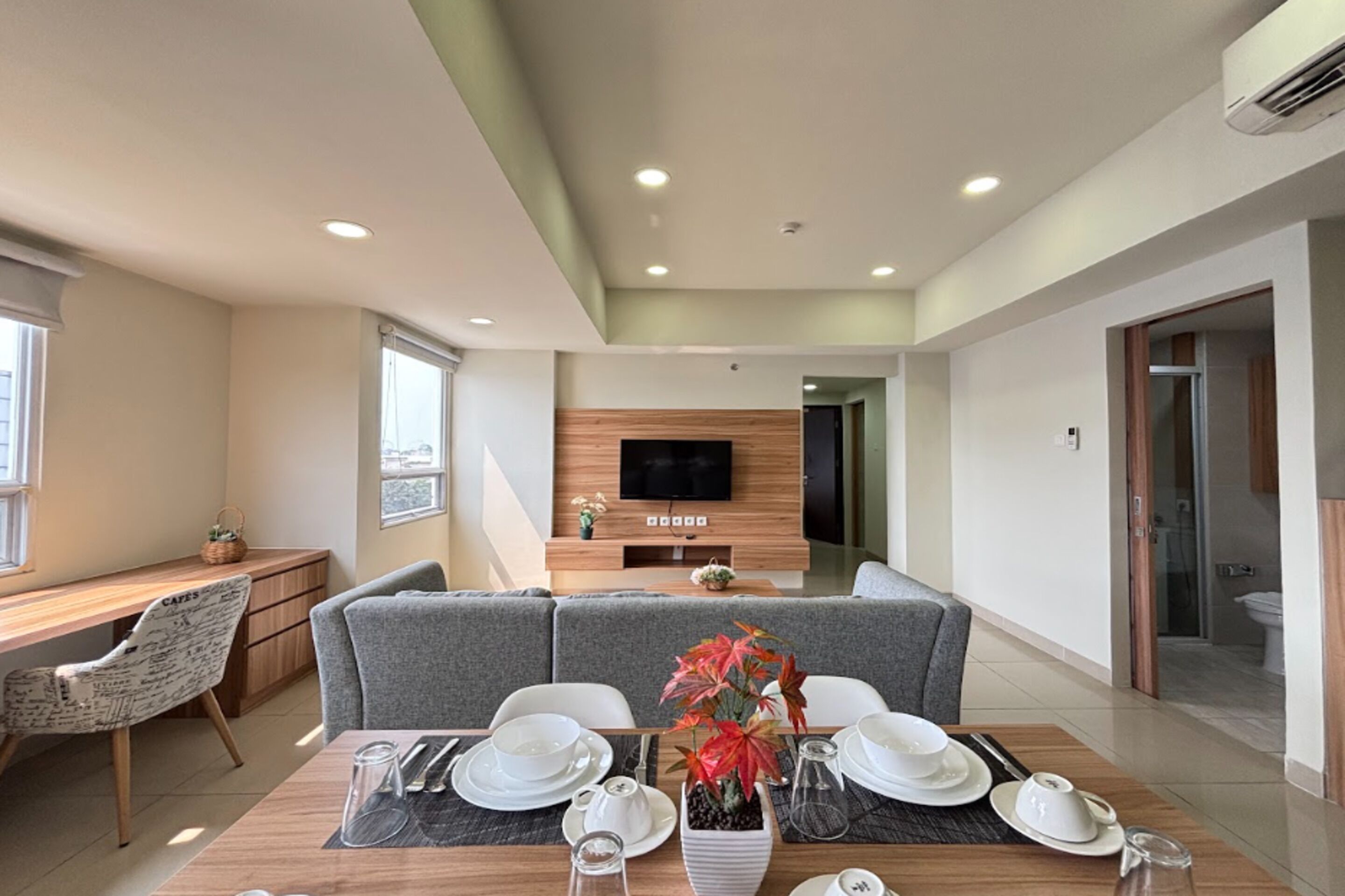 Premier Suite, 2 Bedrooms, Balcony, City View | Interior
