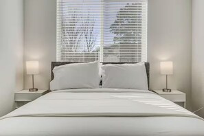 Room - 4BR/4BA w/ Patio - Sleeps 8 - Minutes to Garden of the Gods (Colorado Springs)