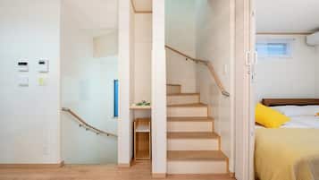 Comfort House, 4 Bedrooms, Non Smoking, Balcony | Desk, laptop workspace, blackout drapes, iron/ironing board