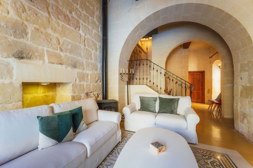 Authentic Xag ra Farmhouse With Private Pool