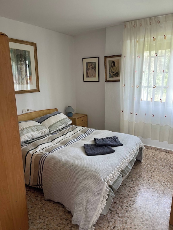 Villa, 4 chambres, balcon