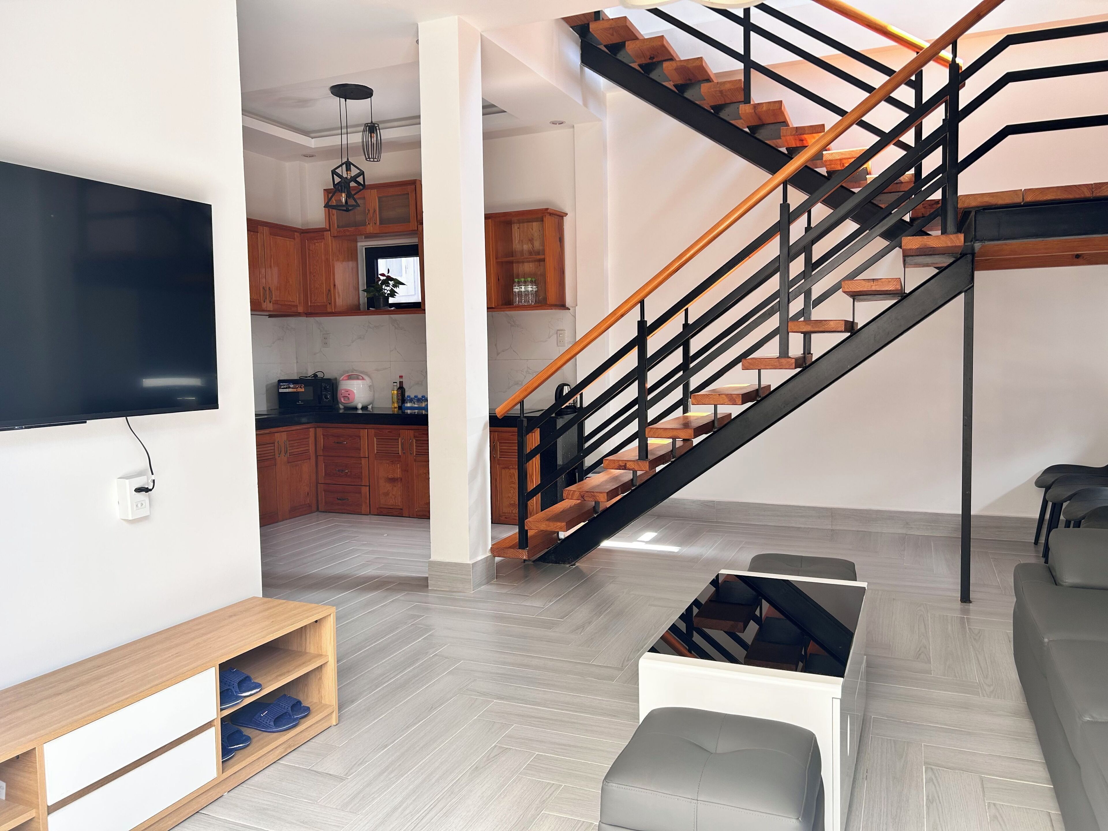 基础别墅 | 起居区