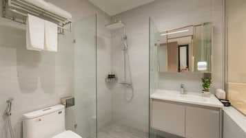 Superior Double Room (Internal Window) | Bathroom | Shower, hair dryer, towels, soap