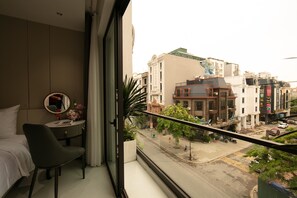 Suite Double or Twin with Balcony | Interior - Amira Hotel Ngoc Han Bac Ninh (Bac Ninh)