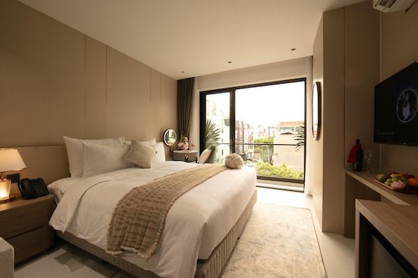 Suite Double or Twin with Balcony - Amira Hotel Ngoc Han Bac Ninh (Bac Ninh)