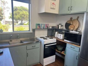 Private kitchen - The Nest - Wifi - NO Pets (Robe)