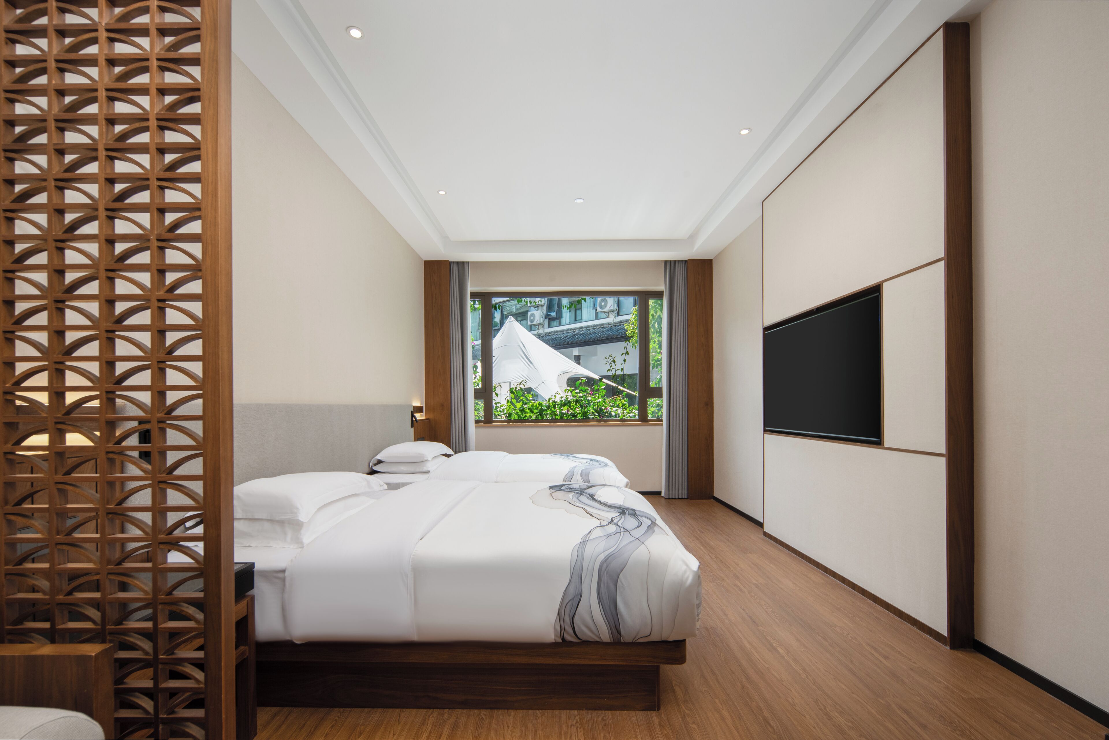 ห้องพรีเมียร์ทวิน, หลายเตียง, วิวสวนหย่อม | ผ้านวมขนเป็ด, เตียงเมมโมรีโฟม, มินิบาร์ฟรี