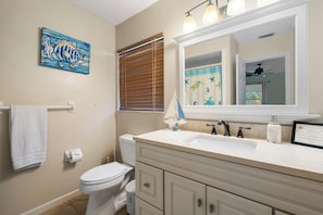 Bathroom - AMI Escape in 10 Min! Pool, Spa, Firepit & Game Room – Pet Friendly (Bradenton)