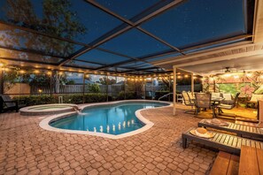 Pool - AMI Escape in 10 Min! Pool, Spa, Firepit & Game Room – Pet Friendly (Bradenton)