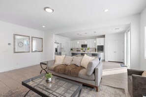 Living area - 4BR Modern Home  Work Remotely in Style  Near Strip, Convention & Airport (Las Vegas)