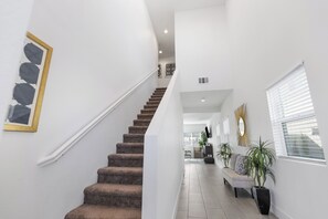 Interior - 4BR Modern Home  Work Remotely in Style  Near Strip, Convention & Airport (Las Vegas)