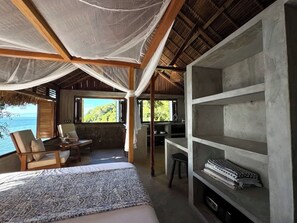 1 bedroom, WiFi, bed sheets - Beach Bungalow_Free Airport Pickup+Online Support (Anjiabe)