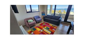 Living area - Patagonia Big Family Apart for 7 + BBQ + HotPool (Puerto Natales)