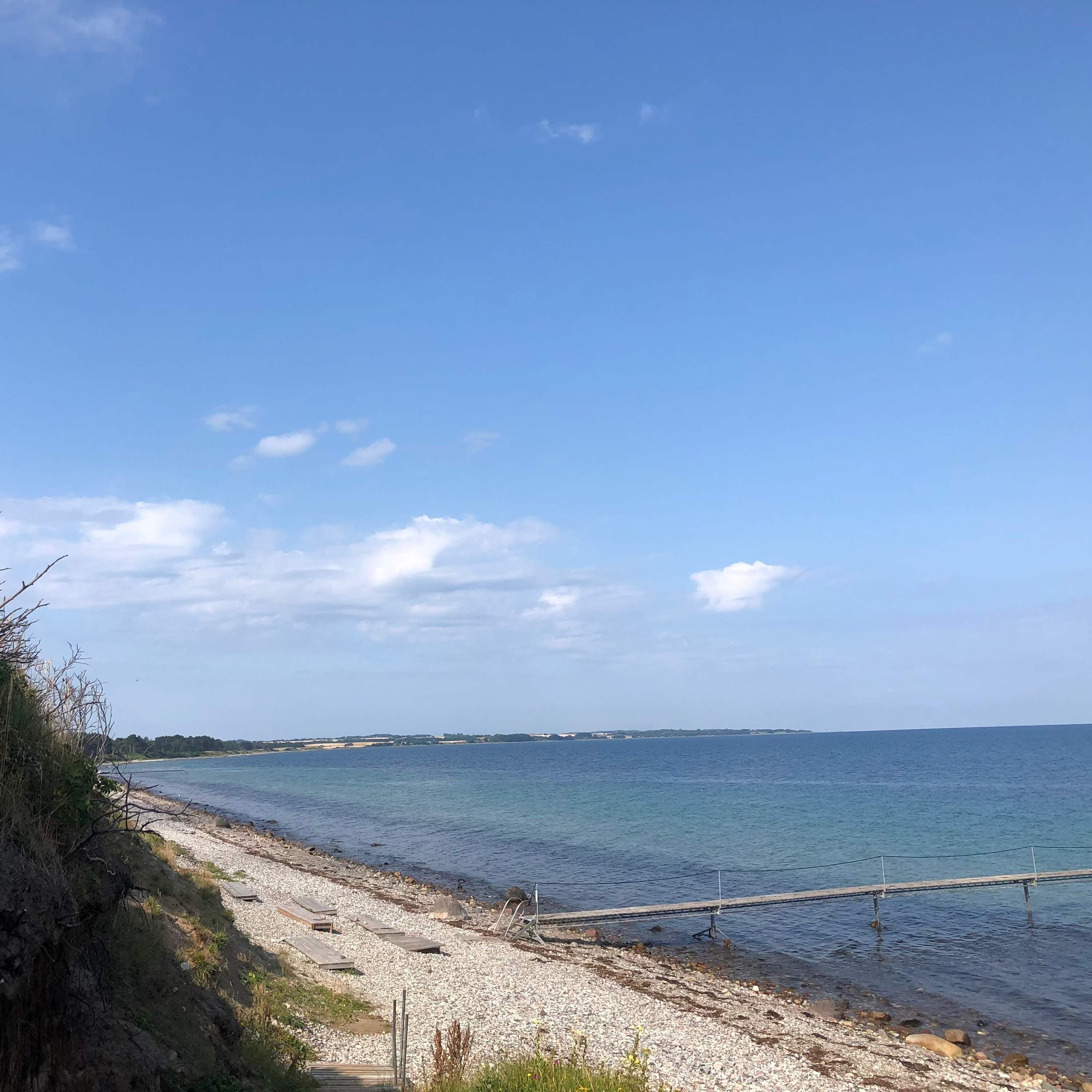 Nær stranden