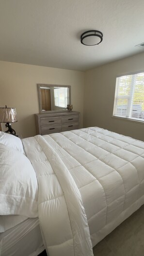 3 bedrooms, iron/ironing board, WiFi, bed sheets