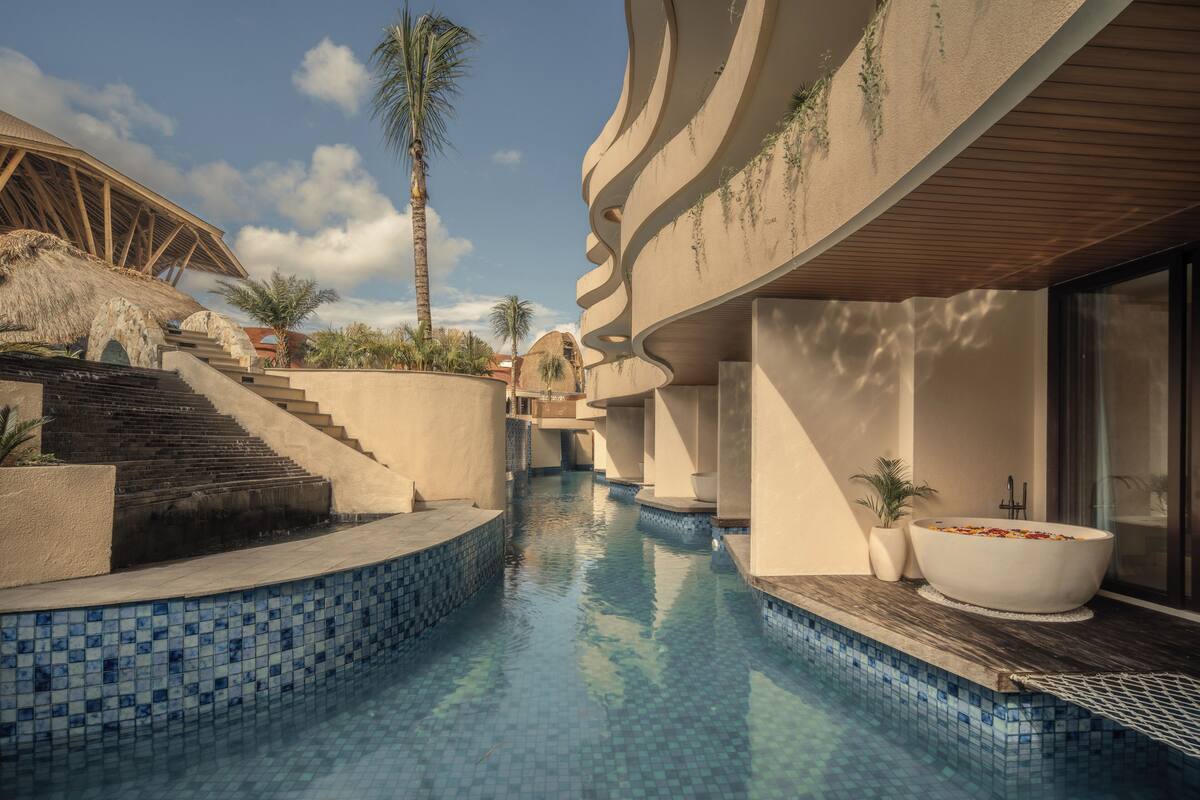 Kahden hengen perushuone | Uima-allas