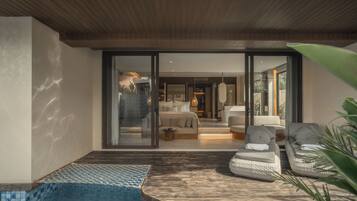 Suite Room with Lagoon Access | Pool