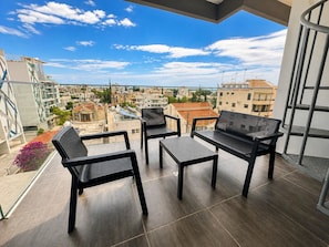 Apartment, 2 Bedrooms, Kitchen, City View | Balcony