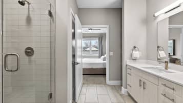 Appartement, 2 chambres | Salle de bain