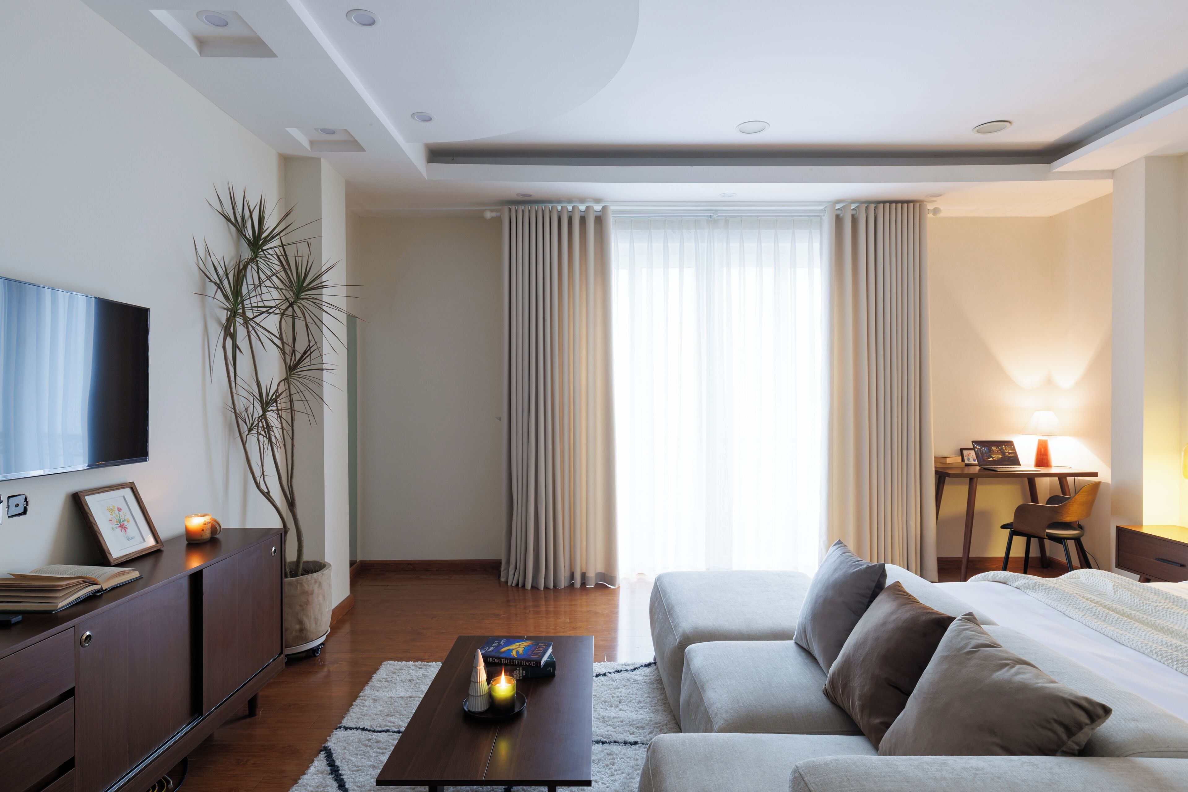 4 bedrooms, in-room safe, desk, iron/ironing board