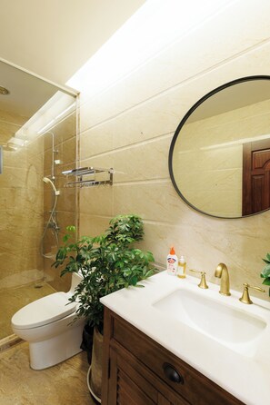 Bathroom - Beloved Summer - 4BR Cozy & Peaceful with Elevator (Hà Nội)