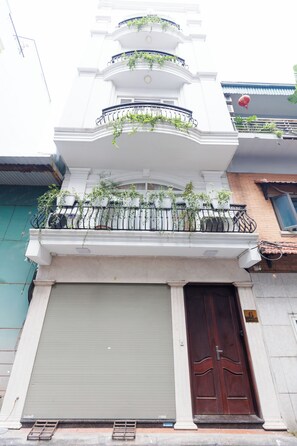 Exterior detail - Beloved Summer - 4BR Cozy & Peaceful with Elevator (Hà Nội)
