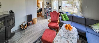 Cozy home in Kleppstad with house sea view